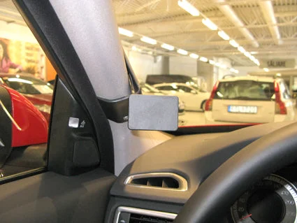 Left Pillar Mount for Volvo S80, V70 II, XC70