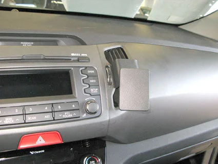 Angled Dash Mount for Kia Sportage