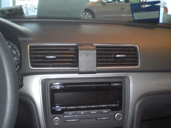 Center Dash Mount for VW Passat