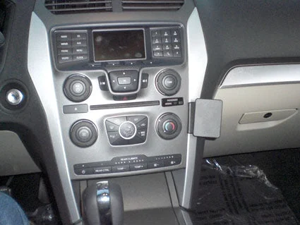 Angled Dash Mount for Ford Explorer